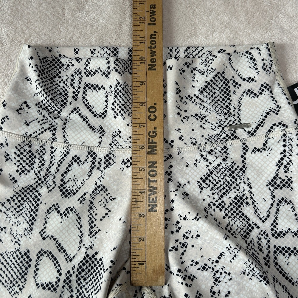 Aim'n Women Sport Bra Viper Print Top Size XS & Bike Short Bottom Size Small SET - Picture 9 of 11